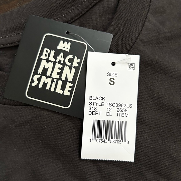 Target Black Long Sleeve Tee with Graphic Text - Picture 3 of 5